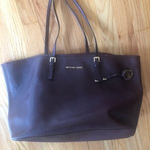 Michael Kors Jet Set Travel textured-leather tote